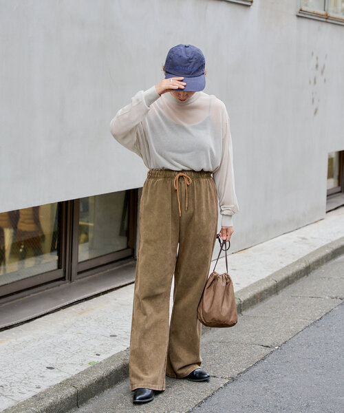 WHIMSIC（ウィムジック）の「【UNISEX】ヴィーガンレザーエフェクトバッグ（トートバッグ・メンズ・ブラック/ブラウン・FREE）」の14枚目の写真