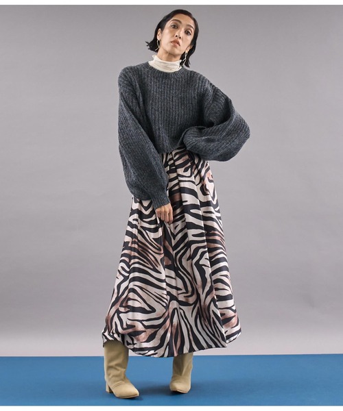 Settimissimo（セッティミッシモ）の「アパルカタッチボリュームスリーブクロップドニット（ニット/セーター・レディース・ダークグレー/グレイッシュベージュ・FREE）」の7枚目の写真