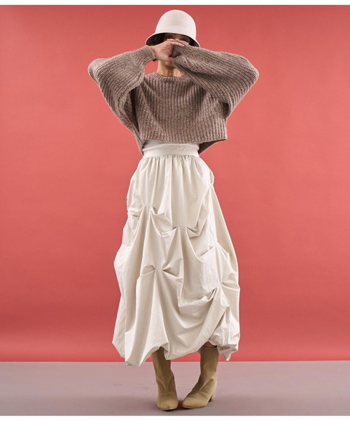 Settimissimo（セッティミッシモ）の「アパルカタッチボリュームスリーブクロップドニット（ニット/セーター・レディース・ダークグレー/グレイッシュベージュ・FREE）」の15枚目の写真