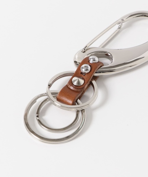ITEMS URBANRESEARCH(アイテムズ アーバンリサーチ)の「Carabiner Studs KeyHolder(その他小物・メンズ・ブラック/ブラウン/ホワイト・-)」の4枚目の写真