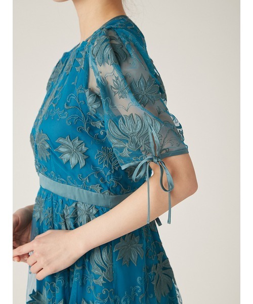 LILY BROWN　カットワークサテンエンブロイダリードレス LilyBrown リリーブラウン カットワークサテンエンブロイダリードレス