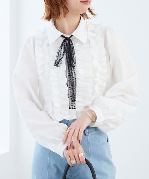 MAJESTIC LEGON（マジェスティックレゴン）の「レースリボンタイフリルブラウス（シャツ/ブラウス・レディース・ブラック系その他/ベージュ系その他2/ブルー/オフホワイト・MEDIUM）」の8枚目の写真