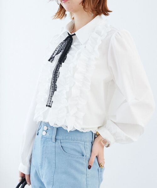 MAJESTIC LEGON（マジェスティックレゴン）の「レースリボンタイフリルブラウス（シャツ/ブラウス・レディース・ブラック系その他/ベージュ系その他2/ブルー/オフホワイト・MEDIUM）」の9枚目の写真