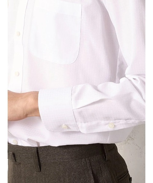 Perfect Suit FActory(パーフェクトスーツファクトリー)の「【WEB限定・クラシコ】長袖ワイシャツ セミワイド ホワイト(ビジネスシャツ・メンズ・ホワイト・首回り37cm-裄丈80cm/首回り39cm-裄丈82cm/首回り41cm-裄丈84cm/首回り43cm-裄丈86cm/首回り45cm-裄丈86cm)」の5枚目の写真