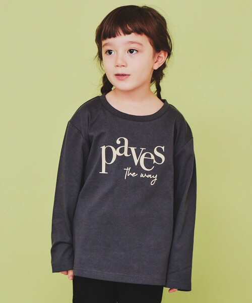 THE SHOP TK (ザ ショップ ティーケー )の「【120-150】ロゴプリントアソート長袖Tシャツ/洗濯機OK(Tシャツ/カットソー・キッズ・チャコールグレー/ホワイト系3/チャコール/ナチュラル・13/14/15 /12)」の1枚目の写真