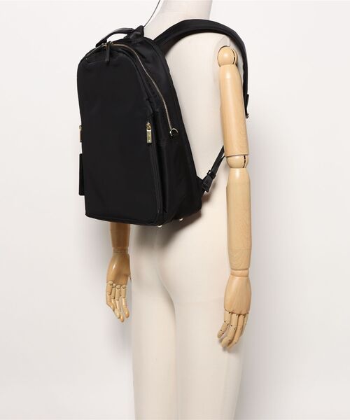 ace.(エース)の「【ace. GENE/エースジーン】 フィッテム ビジネスリュック 16L レディースビジネス A4(バックパック/リュック・レディース・チャコール/ベージュ/ブラック/ネイビー/ブラック系その他・FREE)」の6枚目の写真