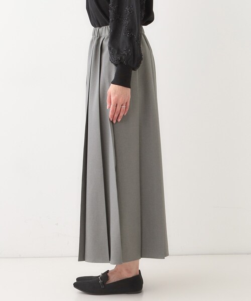 Cutie Blonde（キューティーブロンド）の「大人カジュアルに着られる ワイドプリーツスカート（スカート・レディース・グレー/チャコールグレー・03/02）」の3枚目の写真