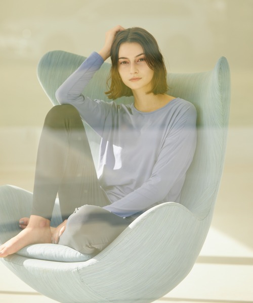 Julier Yoga and Relax（ジュリエヨガアンドリラックス）の「Julier (定番)ライトプライムロングスリーブプルオーバー（Tシャツ/カットソー・レディース・チャコール/ラベンダー/ホワイト・1/0）」の19枚目の写真