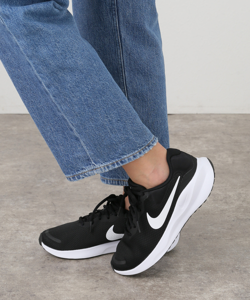 NIKE（ナイキ）の「【NIKE/ナイキ】ウィメンズ レボリューション 7（その他シューズ・レディース・ブラック・23cm/23.5cm/24cm/24.5cm/25cm）」の12枚目の写真
