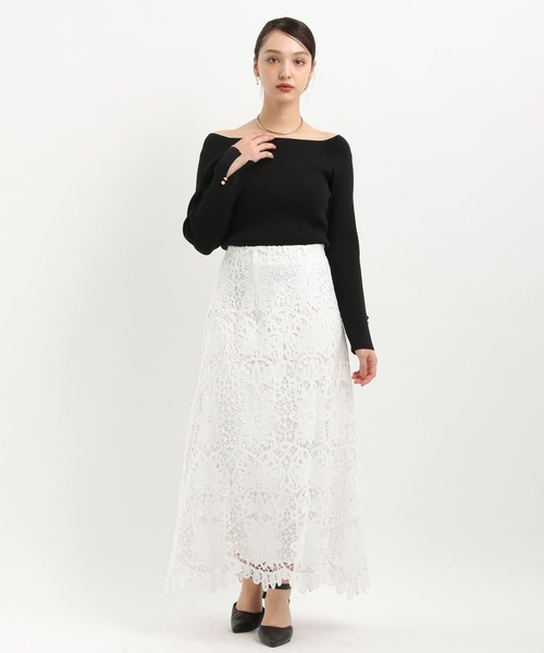 Andemiu（アンデミュウ）の「スクエアオフショルニット325794（ニット/セーター・レディース・オフホワイト/ブルー/ブラック/コーラル・FREE）」の22枚目の写真