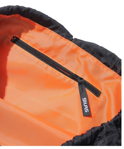 SILAS（サイラス）の「DRAWSTRING BAG（バックパック/リュック・メンズ・ブラック/オリーブ・ONE SIZE）」の11枚目の写真