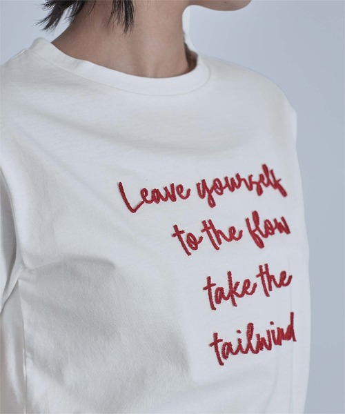 miette（ミエット）の「ブラシ刺繍Tシャツ（Tシャツ/カットソー・レディース・チャコール/ブラック/オフホワイト・FREE）」の7枚目の写真