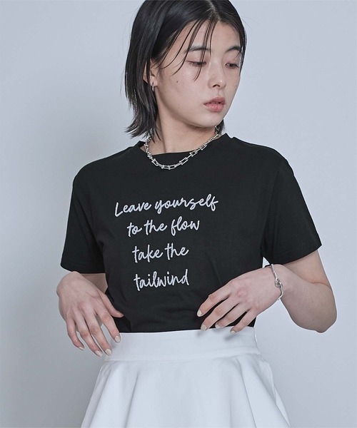 miette（ミエット）の「ブラシ刺繍Tシャツ（Tシャツ/カットソー・レディース・チャコール/ブラック/オフホワイト・FREE）」の16枚目の写真