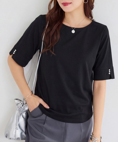 alotta(アロッタ)の「袖口パール調ボタンTシャツ(Tシャツ/カットソー・レディース・ダークラベンダー/ブラック/チャコール/ネイビー/グレイッシュブルー・LL/L/M/3L/5L/4L)」の10枚目の写真
