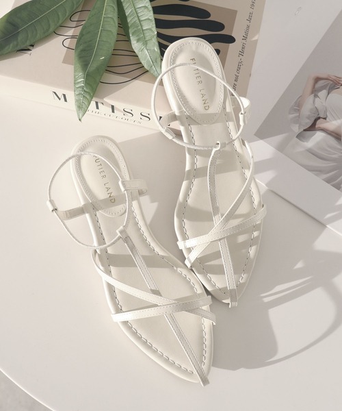 Futier land（フューティアランド）の「【片手で履ける】Tナローゴムストラップサンダル（サンダル・レディース・アイボリー/ブラック/シルバー・37/36/39/40/38）」の2枚目の写真