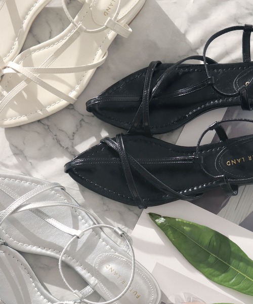 Futier land（フューティアランド）の「【片手で履ける】Tナローゴムストラップサンダル（サンダル・レディース・アイボリー/ブラック/シルバー・37/36/39/40/38）」の4枚目の写真