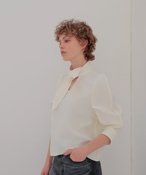 DRESSLAVE(ドレスレイブ)の「lavalliere blouse(ラバリエールブラウス)(シャツ/ブラウス・レディース・ホワイト/ブラック・38)」の14枚目の写真