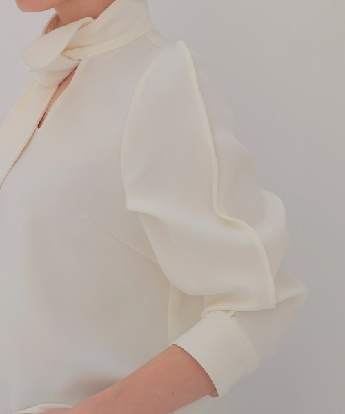 DRESSLAVE(ドレスレイブ)の「lavalliere blouse(ラバリエールブラウス)(シャツ/ブラウス・レディース・ホワイト/ブラック・38)」の17枚目の写真