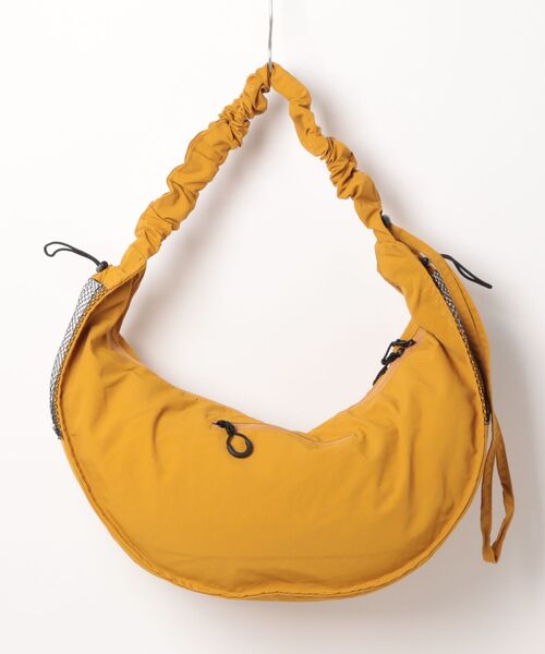 SALON de RUBAN(サロンドルヴァン)の「【SALON de RUBAN / サロン ド ルヴァン】 BROWN THEATRE PRODUCTS ショルダーバッグ(ショルダーバッグ・レディース・マスタード/ベージュ/ブラック/グレー/ライトグレー・FREE)」の6枚目の写真