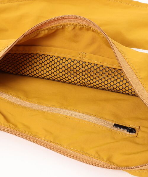 SALON de RUBAN(サロンドルヴァン)の「【SALON de RUBAN / サロン ド ルヴァン】 BROWN THEATRE PRODUCTS ショルダーバッグ(ショルダーバッグ・レディース・マスタード/ベージュ/ブラック/グレー/ライトグレー・FREE)」の8枚目の写真