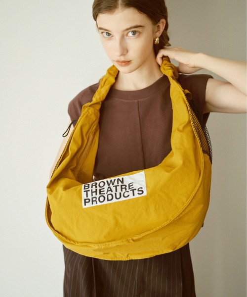 SALON de RUBAN(サロンドルヴァン)の「【SALON de RUBAN / サロン ド ルヴァン】 BROWN THEATRE PRODUCTS ショルダーバッグ(ショルダーバッグ・レディース・マスタード/ベージュ/ブラック/グレー/ライトグレー・FREE)」の5枚目の写真