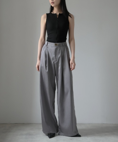 Ulysses(ユリシス)の「ジップデザインノースリーブ(タンクトップ・レディース・グレー/ブラック・S/M)」の3枚目の写真