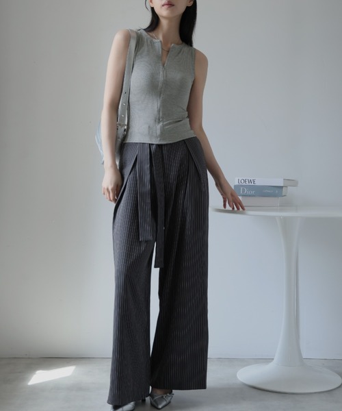 Ulysses(ユリシス)の「ジップデザインノースリーブ(タンクトップ・レディース・グレー/ブラック・S/M)」の21枚目の写真