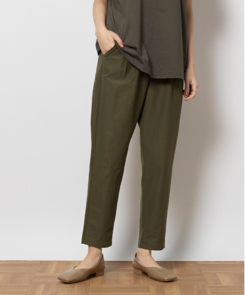 Right-on（ライトオン）の「【接触冷感】冷感テーパードパンツ（その他パンツ・レディース・カーキブラウン/ベージュ/ブラック・M/L/S）」の2枚目の写真