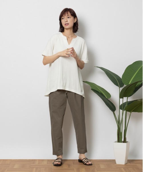 Right-on（ライトオン）の「【接触冷感】冷感テーパードパンツ（その他パンツ・レディース・カーキブラウン/ベージュ/ブラック・M/L/S）」の8枚目の写真