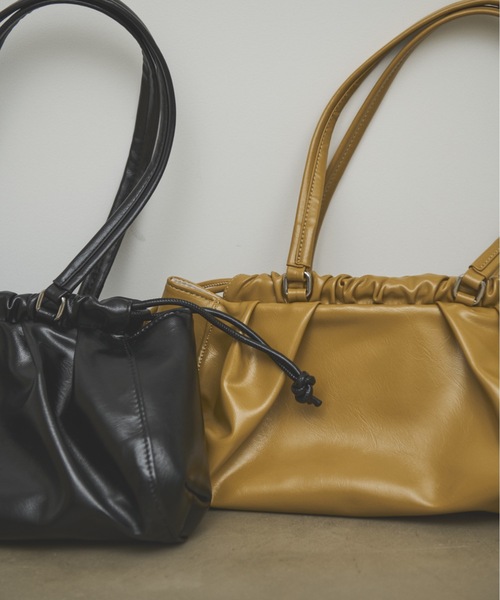 Lutim by u(ルチバイユー)の「Gathered mini Boston bag / ギャザーミニボストンバック(ボストンバッグ・レディース・ブラック/イエロー/ホワイト・FREE)」の20枚目の写真