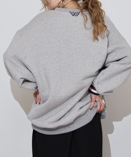 FILA HERITAGE（フィラヘリテージ）の「FILA HERITAGE CREW NECK SWEAT ロゴ刺繍 クルーネックスウェット（スウェット・メンズ・グレー/ネイビー・XL/L/M）」の6枚目の写真