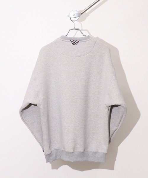 FILA HERITAGE（フィラヘリテージ）の「FILA HERITAGE CREW NECK SWEAT ロゴ刺繍 クルーネックスウェット（スウェット・メンズ・グレー/ネイビー・XL/L/M）」の8枚目の写真