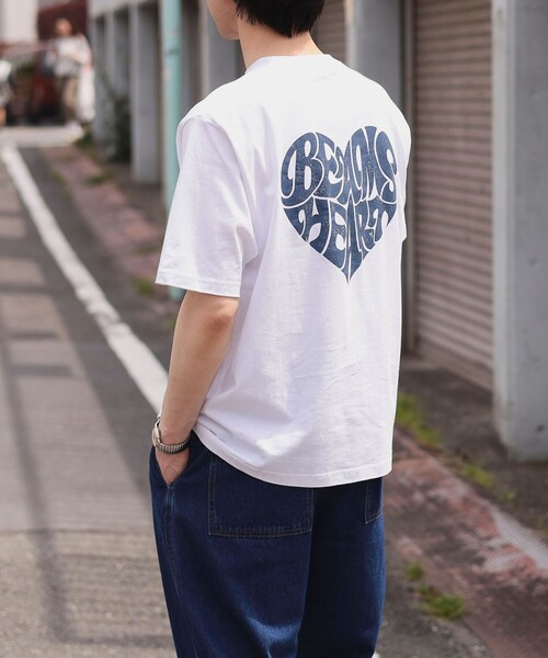 BEAMS HEART（ビームスハート）の「【ユニセックス】ハート スター バックプリント Tシャツ（Tシャツ/カットソー・メンズ・チャコールグレー/ホワイト・MEDIUM/SMALL/X-LARGE/LARGE）」の15枚目の写真