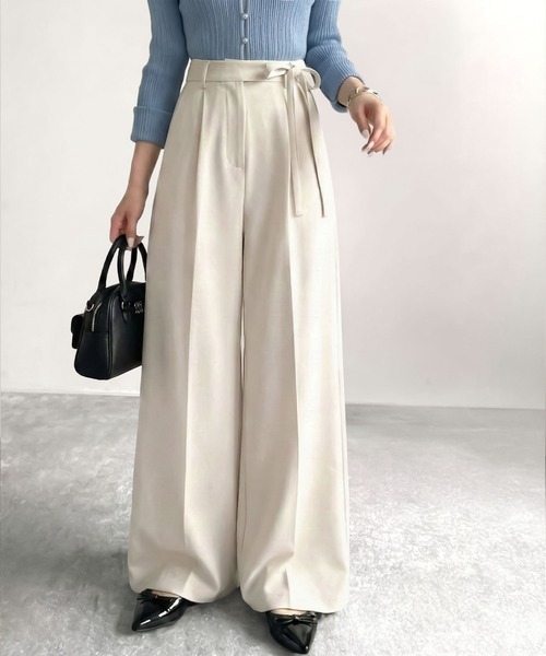 mily bilet(ミウィビレット)の「【mily bilet】26SS新色登場♪キレイ目ガーリーの大定番◎コーデに映えるこなれカラー♪リボン使いワイドスラックス(スラックス・レディース・ベージュ/ブラウン/ブラック/グレー系その他/アイボリー・LARGE/MEDIUM/SMALL/X-LARGE)」の2枚目の写真