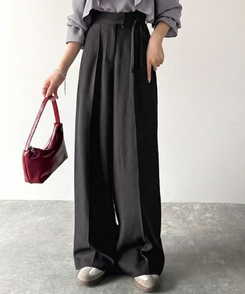 mily bilet(ミウィビレット)の「【mily bilet】26SS新色登場♪キレイ目ガーリーの大定番◎コーデに映えるこなれカラー♪リボン使いワイドスラックス(スラックス・レディース・ベージュ/ブラウン/ブラック/グレー系その他/アイボリー・LARGE/MEDIUM/SMALL/X-LARGE)」の1枚目の写真