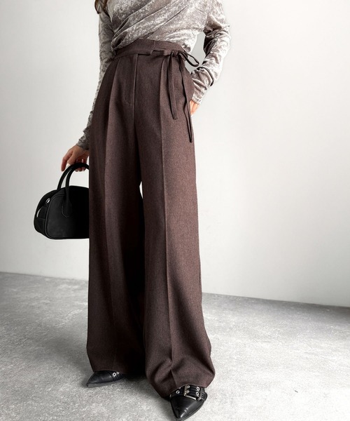 mily bilet(ミウィビレット)の「【mily bilet】26SS新色登場♪キレイ目ガーリーの大定番◎コーデに映えるこなれカラー♪リボン使いワイドスラックス(スラックス・レディース・ベージュ/ブラウン/ブラック/グレー系その他/アイボリー・LARGE/MEDIUM/SMALL/X-LARGE)」の21枚目の写真