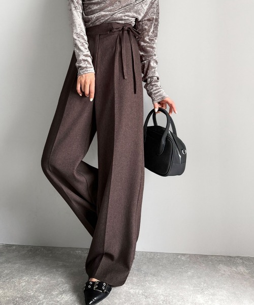 mily bilet(ミウィビレット)の「【mily bilet】26SS新色登場♪キレイ目ガーリーの大定番◎コーデに映えるこなれカラー♪リボン使いワイドスラックス(スラックス・レディース・ベージュ/ブラウン/ブラック/グレー系その他/アイボリー・LARGE/MEDIUM/SMALL/X-LARGE)」の19枚目の写真