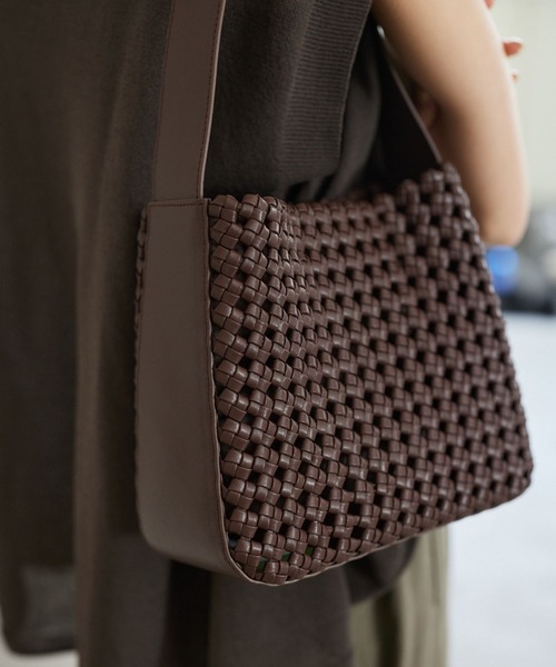 ダークブラウン 編み込み ハンドバッグ セール】BARNYARDSTORM / SINBONO(シンボノ) / 編み込みショルダーBAG