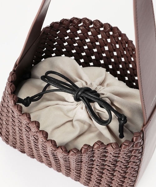 BARNYARDSTORM（バンヤードストーム）の「BARNYARDSTORM / SINBONO(シンボノ) / 編み込みショルダーBAG【一部店舗限定カラー】（ハンドバッグ・レディース・ブラック/ブラウン・FREE）」の17枚目の写真