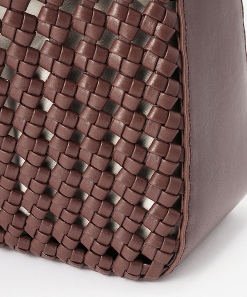 BARNYARDSTORM（バンヤードストーム）の「BARNYARDSTORM / SINBONO(シンボノ) / 編み込みショルダーBAG【一部店舗限定カラー】（ハンドバッグ・レディース・ブラック/ブラウン・FREE）」の14枚目の写真