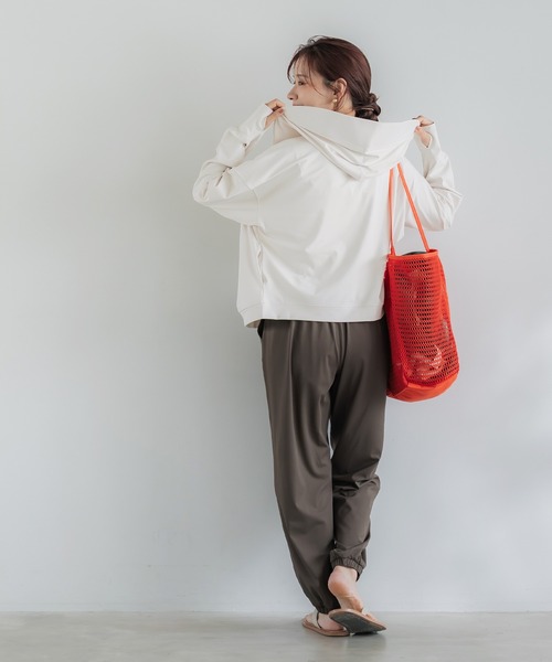 新品⭐coca UVカットギャザーパーカー ラッシュガード　アイボリー S 新品】coca UVカットギャザーパーカー ラッシュガード コカ