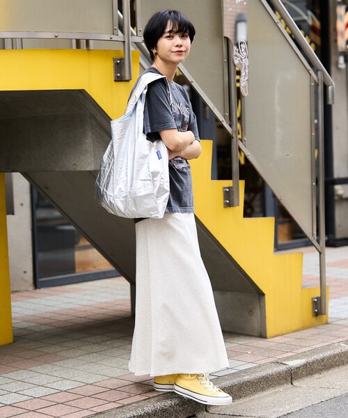 BAGGU（バグー）の「BAGGU/バグゥ STANDARD BAGGU メタリック ナイロン スタンダードバグゥ（エコバッグ/サブバッグ・レディース・シルバー/ゴールド/ピンク・ONE SIZE）」の10枚目の写真