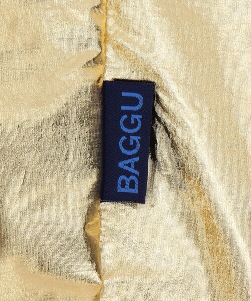 BAGGU（バグー）の「BAGGU/バグゥ STANDARD BAGGU メタリック ナイロン スタンダードバグゥ（エコバッグ/サブバッグ・レディース・シルバー/ゴールド/ピンク・ONE SIZE）」の5枚目の写真