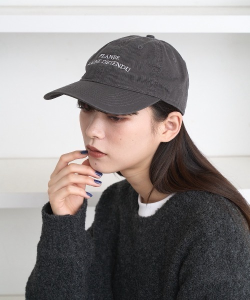 flaner(フラネ)の「flaner logo cap / flanerロゴキャップ(キャップ・レディース・ダークグレー/ネイビー・FREE)」の1枚目の写真