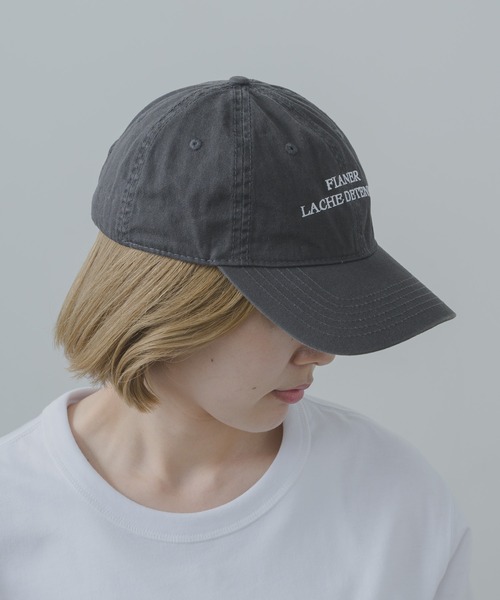 flaner(フラネ)の「flaner logo cap / flanerロゴキャップ(キャップ・レディース・ダークグレー/ネイビー・FREE)」の4枚目の写真