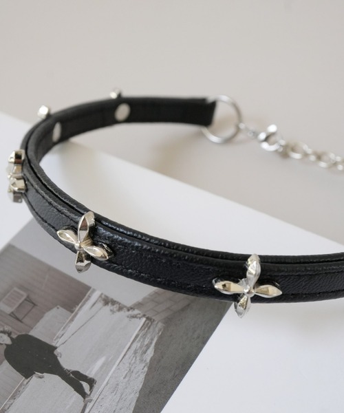 Port(ポート)の「【 Port / ポート 】 アンティーク調 モチーフ フェイクレザー チョーカー(チョーカー・レディース・ブラック系その他/ブラック・FREE)」の5枚目の写真