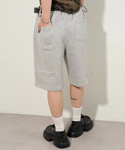 WHO'S WHO gallery（フーズフーギャラリー）の「スラッシュポケットスウェットハーフパンツ（スウェットパンツ・レディース・グレー/ブラック・FREE）」の15枚目の写真