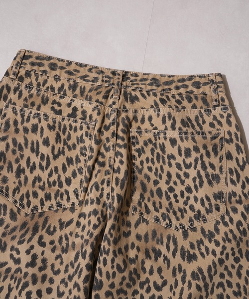 BIG CITY MARKET(ビッグシティマーケット)の「【D-LAND】レオパード バレルレッグパンツ / Leopard Barrel Leg Pants(その他パンツ・メンズ・カーキ/ベージュ・S/M)」の22枚目の写真