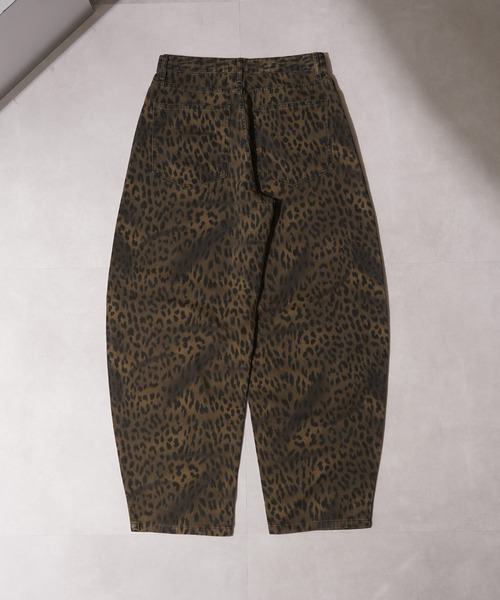 BIG CITY MARKET(ビッグシティマーケット)の「【D-LAND】レオパード バレルレッグパンツ / Leopard Barrel Leg Pants(その他パンツ・メンズ・カーキ/ベージュ・S/M)」の6枚目の写真