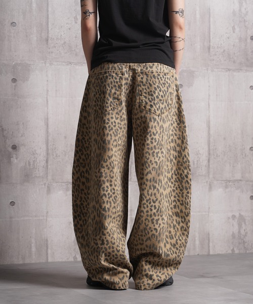 BIG CITY MARKET(ビッグシティマーケット)の「【D-LAND】レオパード バレルレッグパンツ / Leopard Barrel Leg Pants(その他パンツ・メンズ・カーキ/ベージュ・S/M)」の18枚目の写真